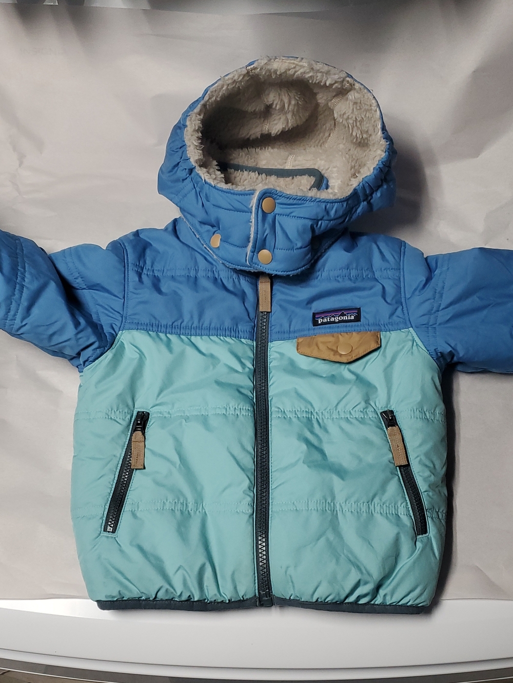 Patagonia Kids Two-Tone Sherpa Reversible Blue Puffer Coat Size 2-3T Cozy Warm